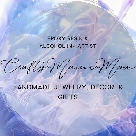 Stay at Home Mom and Epoxy Resin Artist