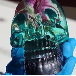 How to Cast a Flower inside an Epoxy Resin Skull with Fewer Bubbles